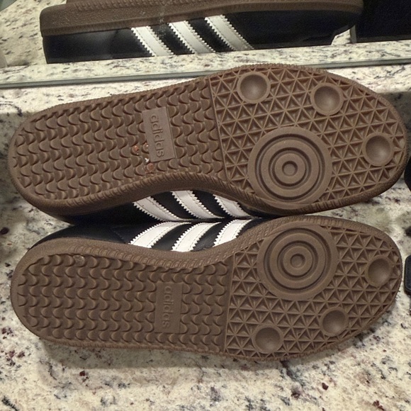Adidas sambas Black and White Sneakers - Picture 3 of 4
